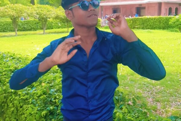 आये हो मेरी जिंदगी में तुम बहार बनके