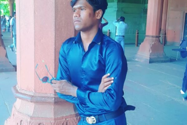 तुम दिल की धड़कन में रहते हो तुम रहते हो