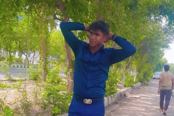 हर पल नज़र आए चेहरा तेरा