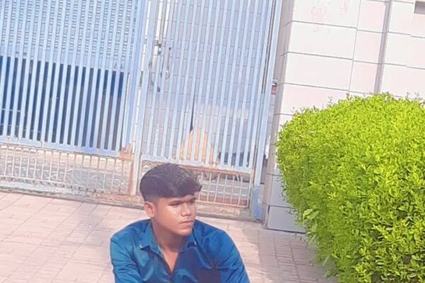 संगिनी को ना देखूं तो चैन मुझे आता नहीं